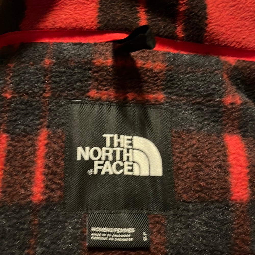 North Face Denali 2 Large.